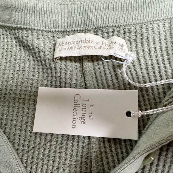 Abercrombie & Fitch Sage Green Romper - Picture 6 of 7